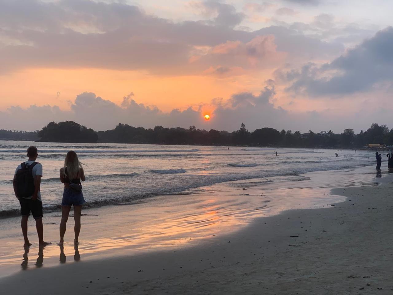Skywalker Guest House Weligama Dış mekan fotoğraf